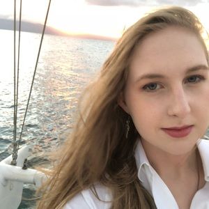 Meet your Posher, Michaela